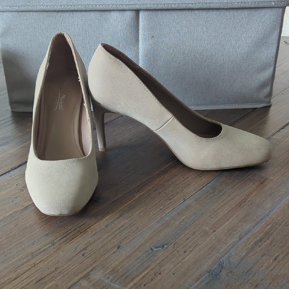 Anne Michelle Classic Beige Heels
